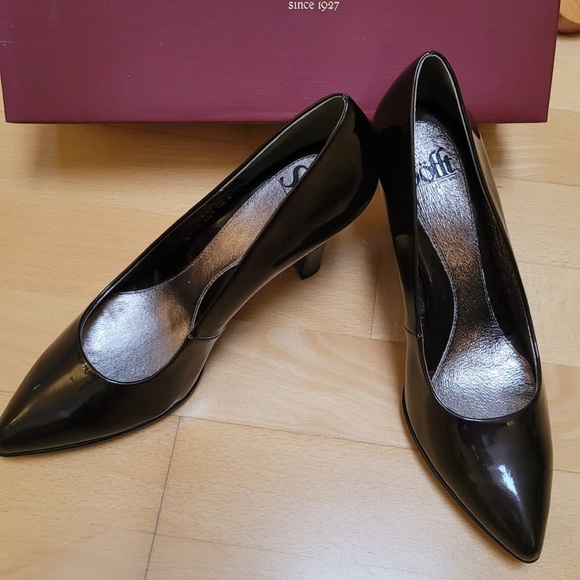 High heels - Picture 3 of 3